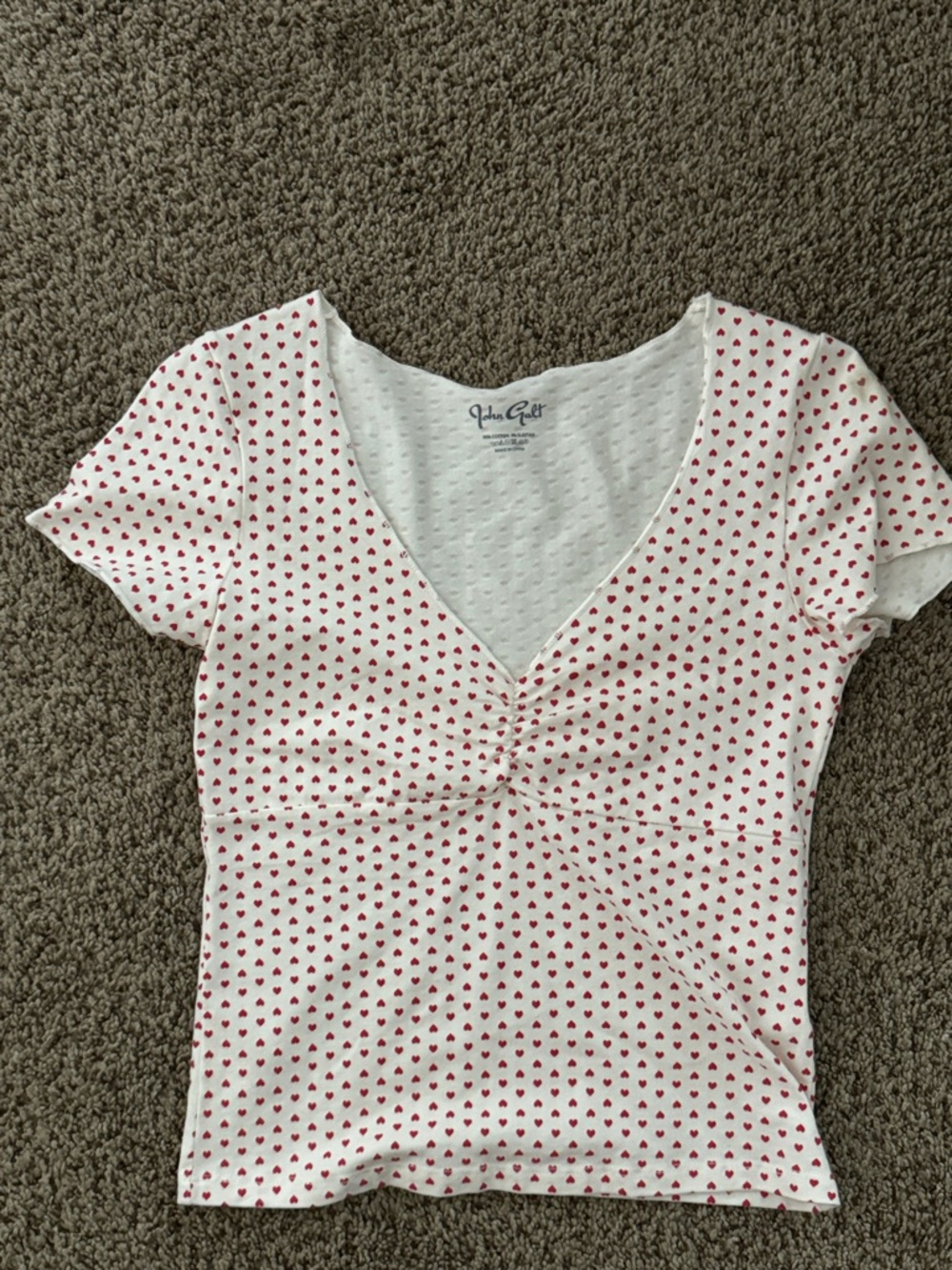 Brandy Melville White Short Sleeve V-Neck Top with Red Heart Print